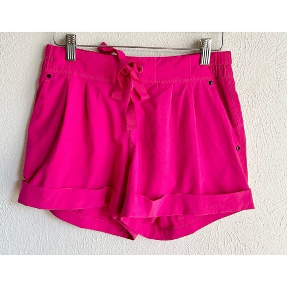 Lululemon Spring Break Away Short *4-way Stretch 3"
Jewelled Magenta Size 10 - Picture 5 of 9